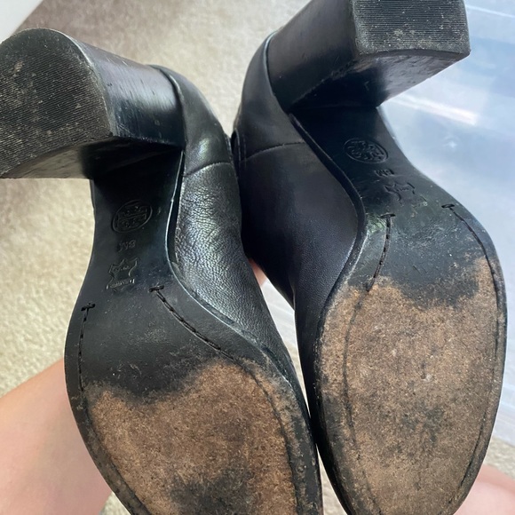 Tory Burch black heeled booties - Picture 4 of 6